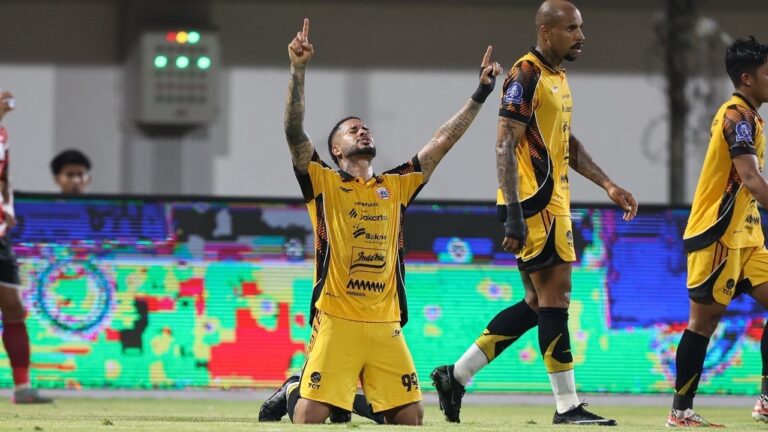 Prediksi BRI Super League: Semen Padang vs Persija Jakarta, Duel Sengit di Stadion H. Agus Salim Prediksi BRI Super League: Semen Padang vs Persija Jakarta, Duel Sengit di Stadion H. Agus Salim