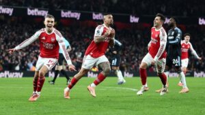 Arsenal Pesta Gol ke Gawang Aston Villa, Kokoh di Puncak Klasemen Liga Inggris