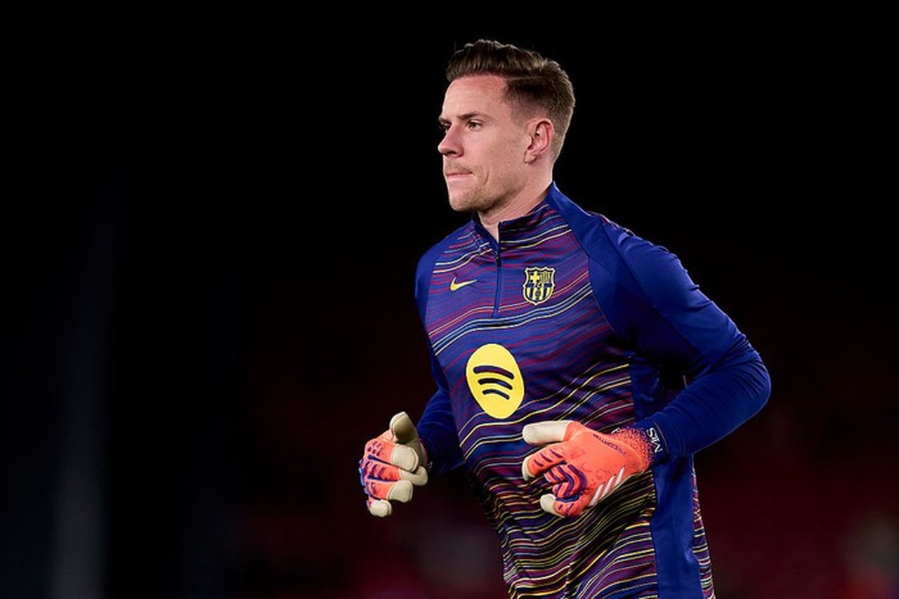 Ter Stegen Tegaskan Komitmen di Barcelona, Siap Bersaing Meski di Level Kedua