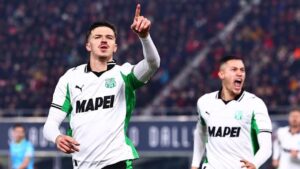 Duet Jay Idzes-Tarik Muharemovic Dipuji Bak Anjing Penjaga Pertahanan Sassuolo