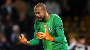 Chelsea Terpuruk: Cucurella Didorong Jatuh, Sanchez Terpeleset dalam Kekalahan Kontra Aston Villa