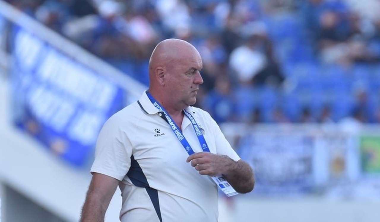 Jelang El Clasico Indonesia, Bojan Hodak Wanti-wanti Kualitas Wasit: Kami Akan Ajukan Keberatan