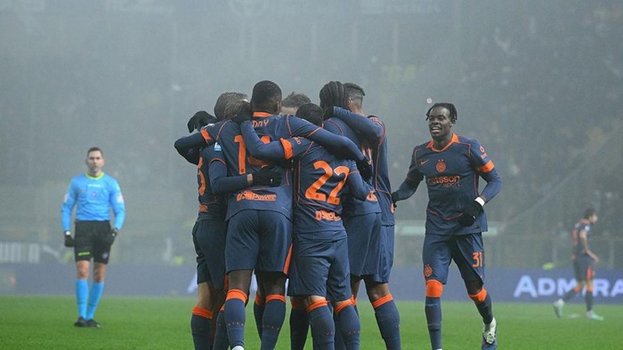 Inter Milan Pimpin Klasemen Serie A, Chivu Ingatkan Ancaman di Setiap Laga