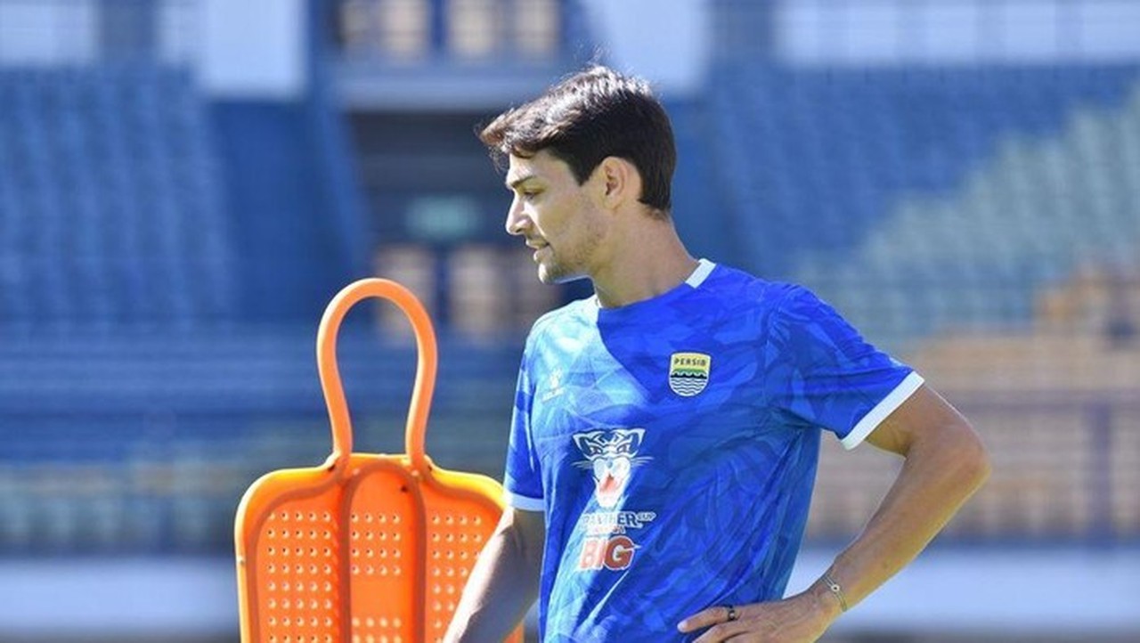 Bojan Hodak Tegaskan Federico Barba Masih Pemain Persib Meski Ada Rumor ke Eropa