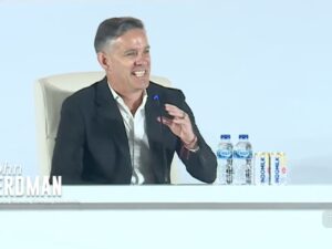 John Herdman Resmi Latih Timnas Indonesia, Erick Thohir Hadir di Perkenalan