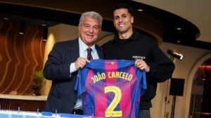 Joao Cancelo Kembali ke Barcelona, Tekad Raih Trofi di Periode Kedua