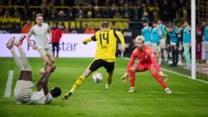 Borussia Dortmund Gasak Werder Bremen 3-0 di Signal Iduna Park