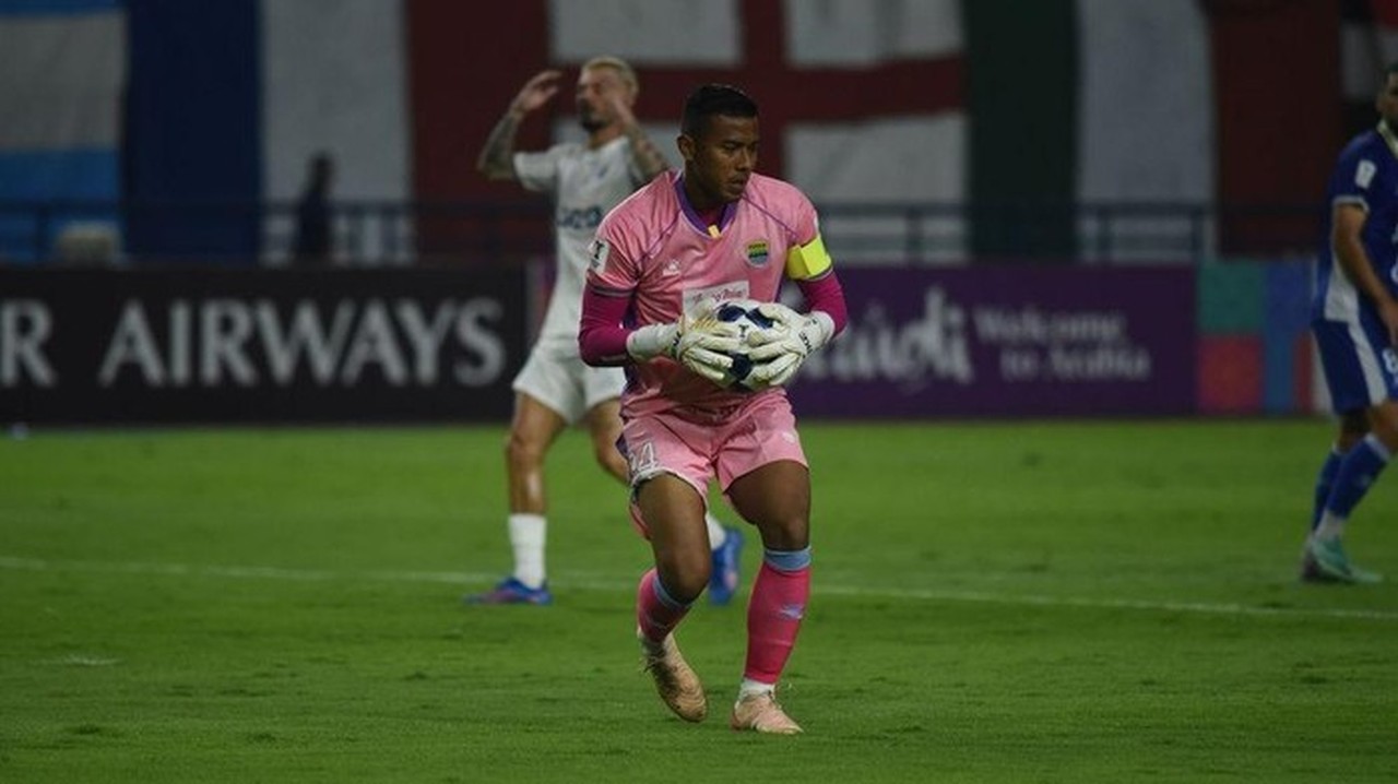 Teja Paku Alam Belum Puas Meski Rajin Clean Sheet di Putaran 1 Super League