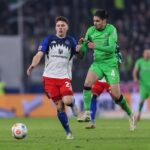 Cedera Kepala Warnai Laga Imbang Hamburg SV vs Borussia Moenchengladbach, Kevin Diks Ditarik Keluar