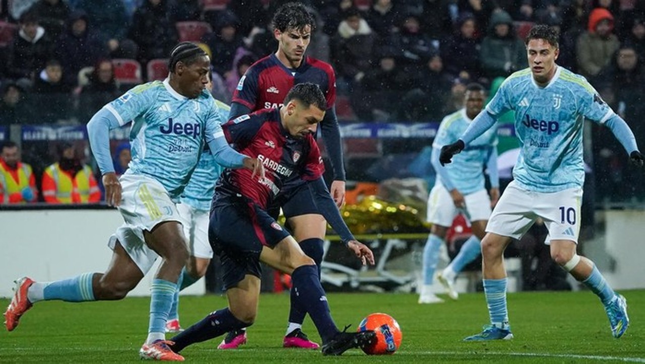 Juventus Catat Sejarah Memalukan Usai Kalah dari Cagliari dengan Dominasi Penguasaan Bola