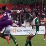 Tendangan Kungfu Kembali Terjadi di Liga 4, Pemain Persikaba Blora Jadi Korban