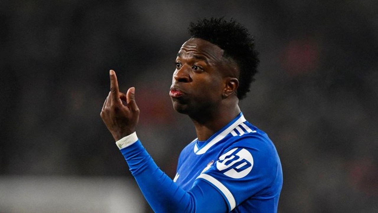 Vinicius Junior Tegaskan Keinginan Bertahan Lama di Real Madrid Meski Negosiasi Kontrak Tertunda