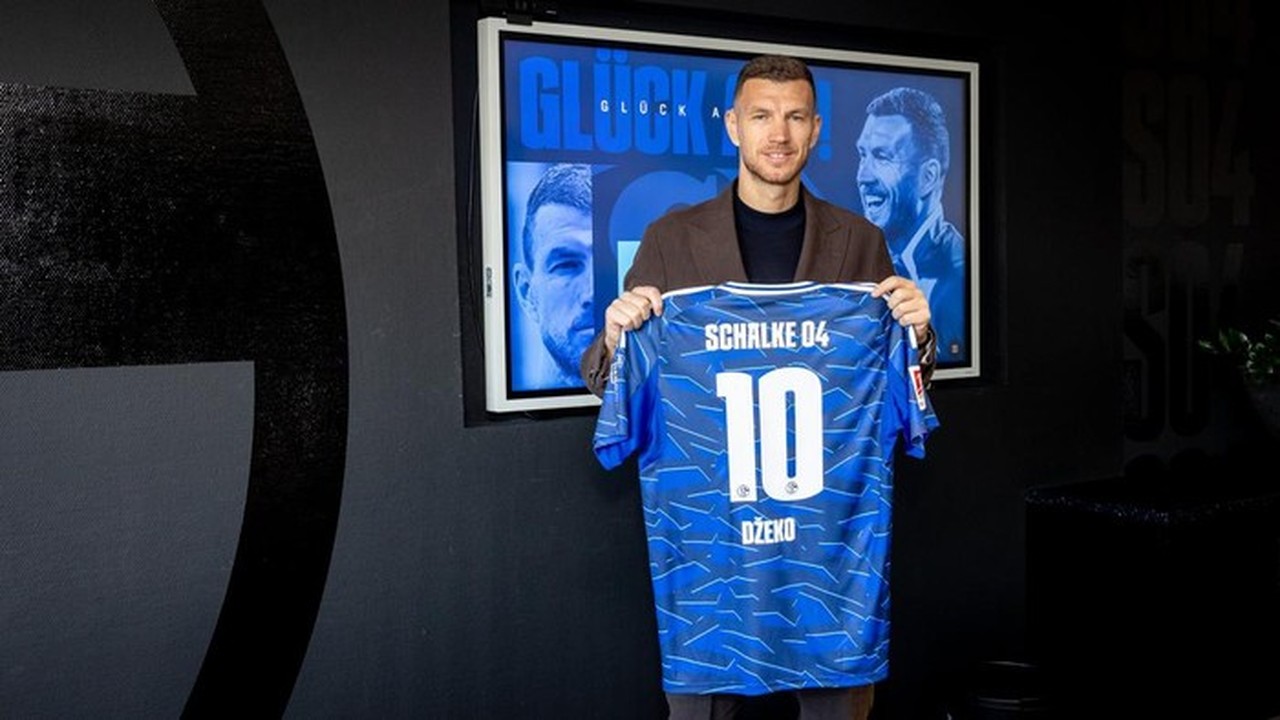 Edin Dzeko Kembali ke Jerman, Perkuat Lini Serang Schalke 04 di Bundesliga 2