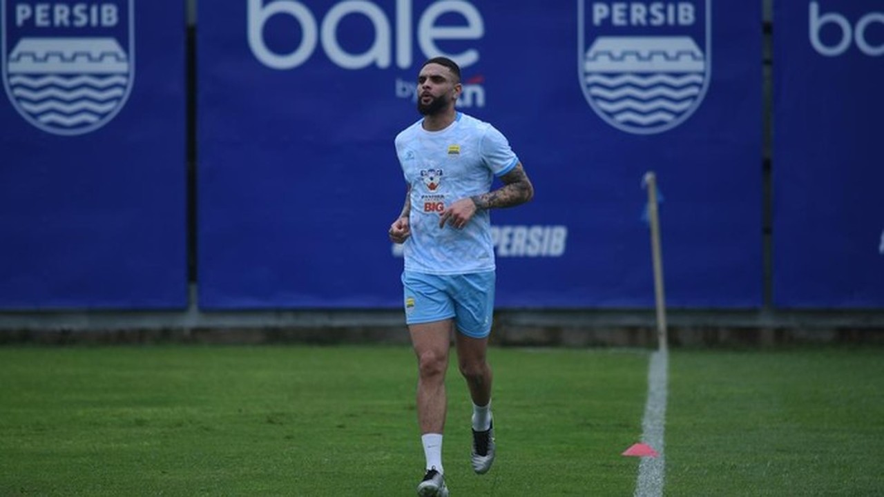 Persib Bandung: Kurzawa Jalani Latihan Perdana, Absen Lawan Persis Solo
