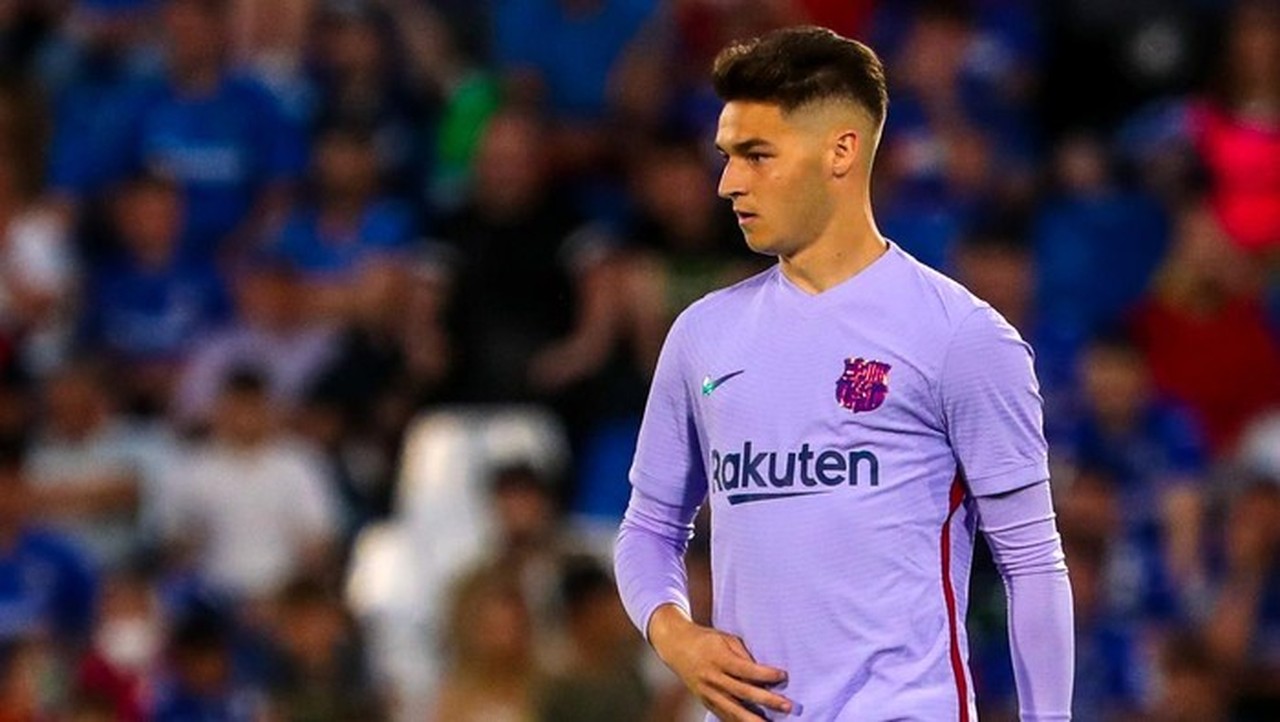 Barcelona Berharap Cuan dari Penjualan Mika Marmol ke Klub Lain