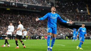 Real Madrid Bungkam Valencia 2-0 Berkat Gol Mbappe dan Carreras, Tempel Barcelona di Puncak Klasemen