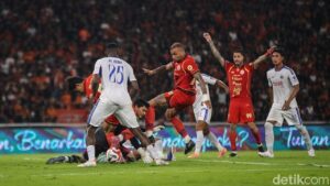 Persija Jakarta Takluk dari Arema FC, Mauricio Souza Soroti Masalah Absensi Pemain Kunci