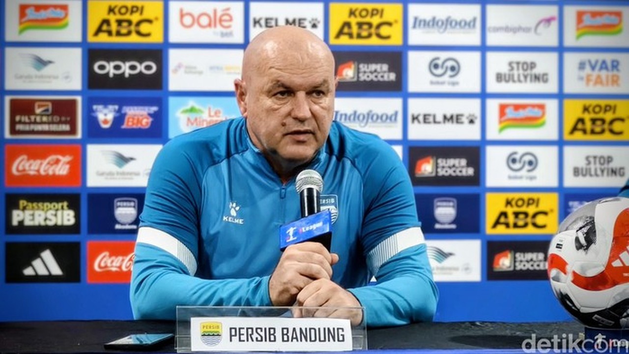 Bojan Hodak Bela Debut Sergio Castel dan Layvin Kurzawa Usai Persib Dibantai Ratchaburi