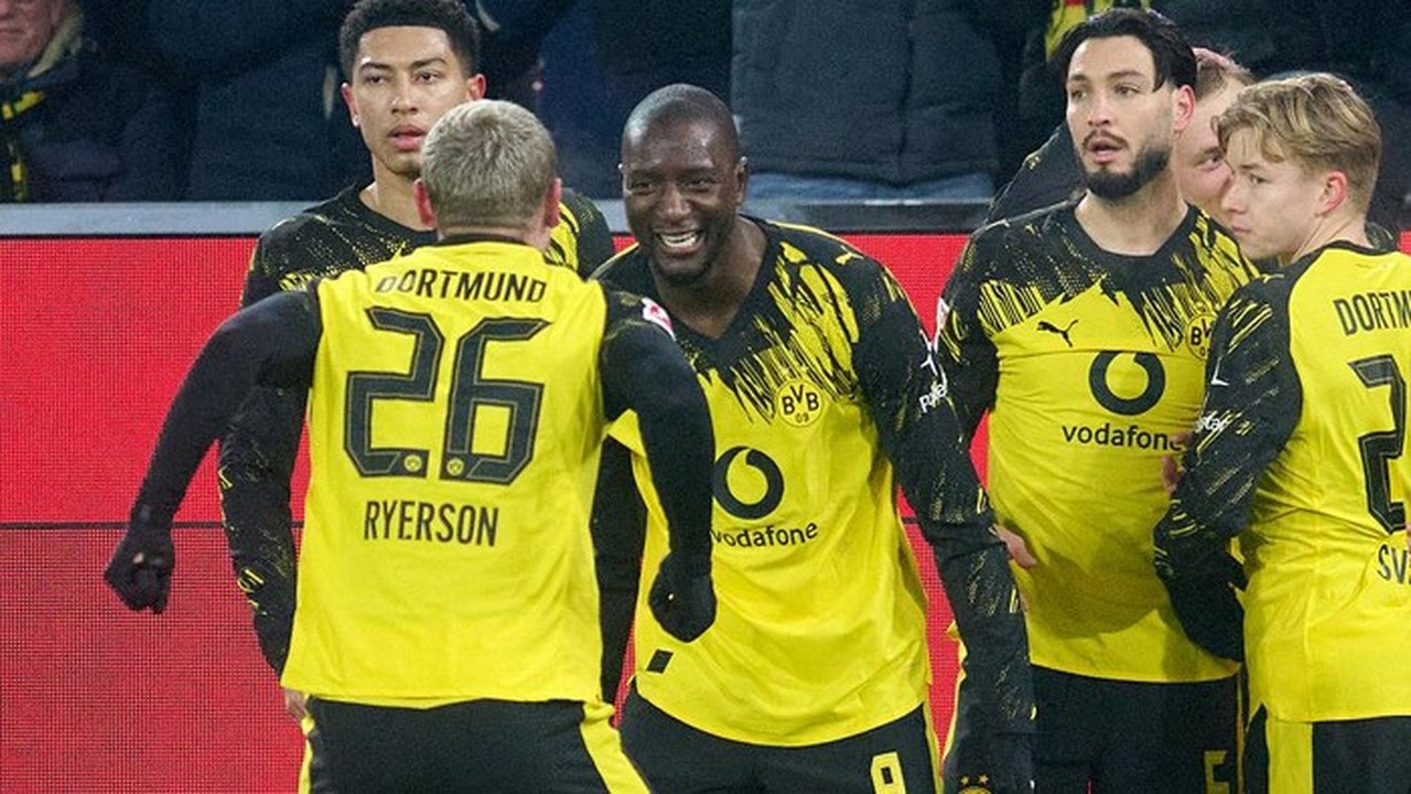 Borussia Dortmund Hajar Mainz 4-0, Terus Tempel Ketat Bayern Munich di Puncak Klasemen Liga Jerman