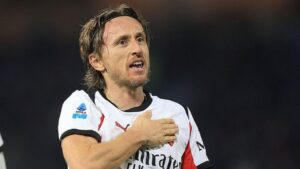 Gol Menit Akhir Modric Bawa Milan Kuntit Inter, Allegri Puji Determinasi Sang Veteran