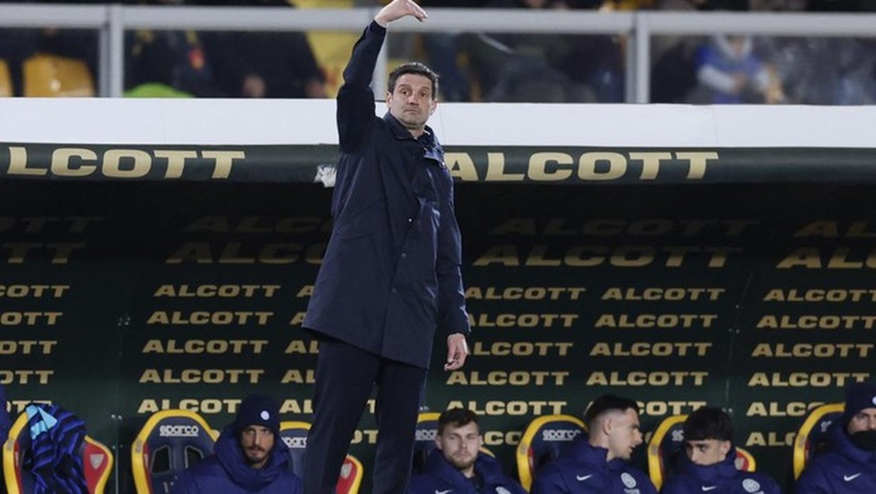 Cristian Chivu Ukir Rekor Poin Debutant Inter Milan, Kalahkan Mourinho