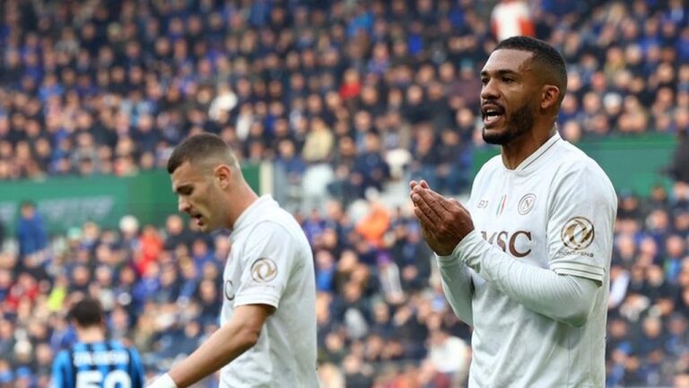 Napoli Frustrasi Usai Kalah dari Atalanta, Salahkan Kepemimpinan Wasit